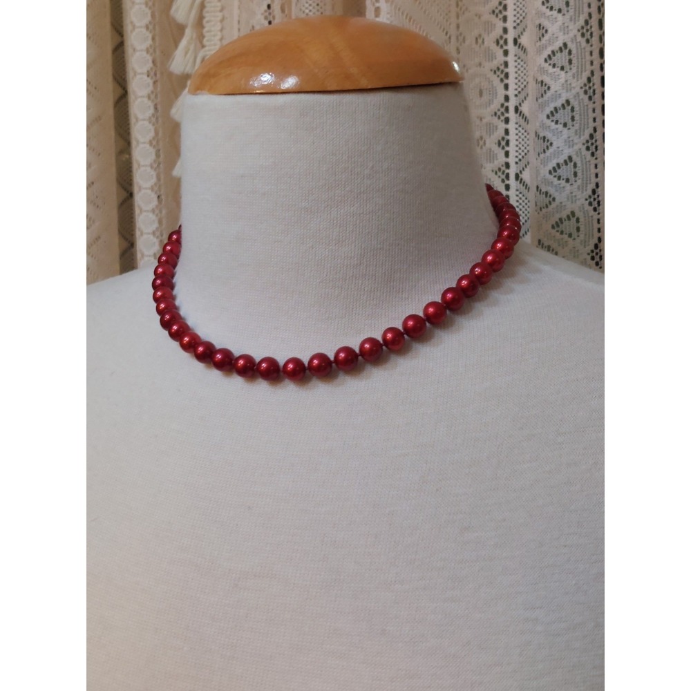 Freshwater Pearl Necklace Cranberry Red 14K White Gold Clasp Knotted Vintage Lux